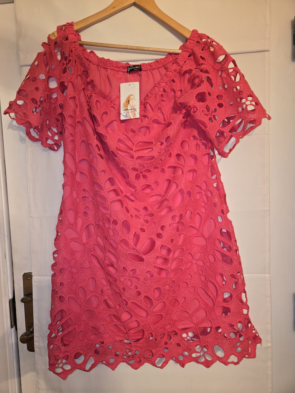 Off-Shoulder Pink Midi Dress with Floral Cutouts - Picture 5 of 6